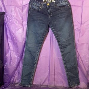 V I P Jeans
